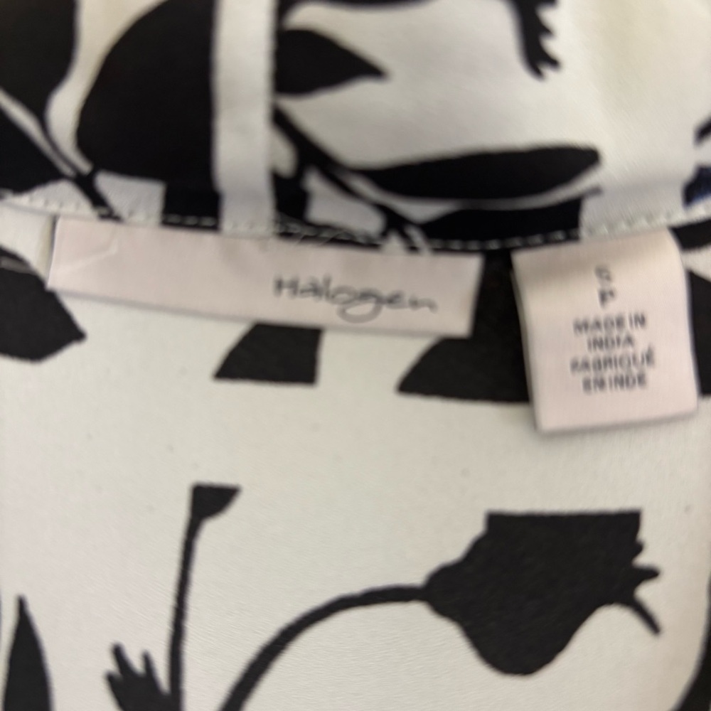 Nordstrom Halogen Sea-foam Green and Black Print Sleeveless V-Neck Blouse, SP - Picture 5 of 8